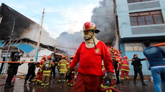 «Bomberos de Cusco Celebran 72 Años de Servicio: Un Compromiso Inquebrantable en Medio de la Falta de Apoyo»